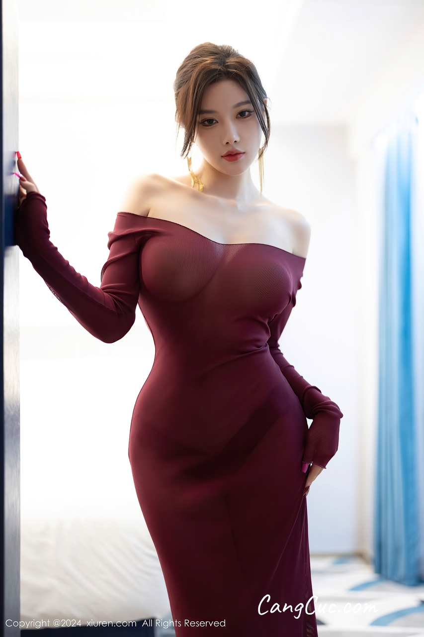 XIUREN No.9348 Yang Chen Chen (杨晨晨Yome)